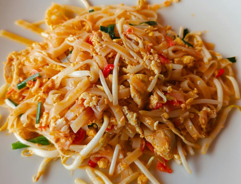Low FODMAP Prawn Pad Thai